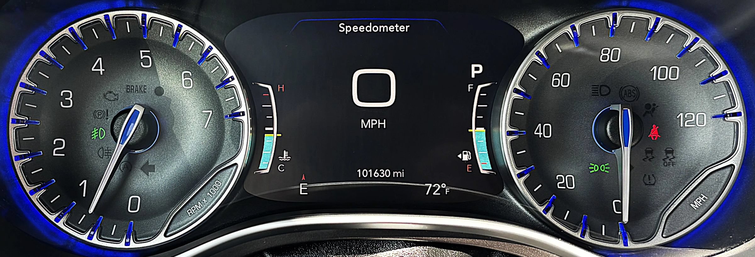 Used 2018 Chrysler Pacifica Limited w/ Advanced Safetytec Group FWD image 24
