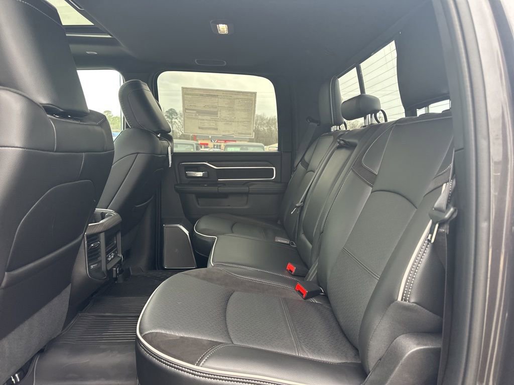 New 2025 RAM 2500 Laramie AWD/4WD image 31