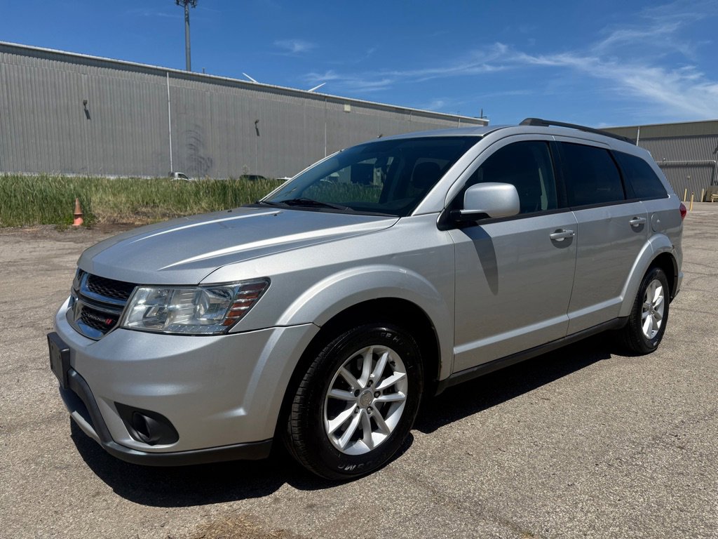Used 2013 Dodge Journey SXT FWD image 1