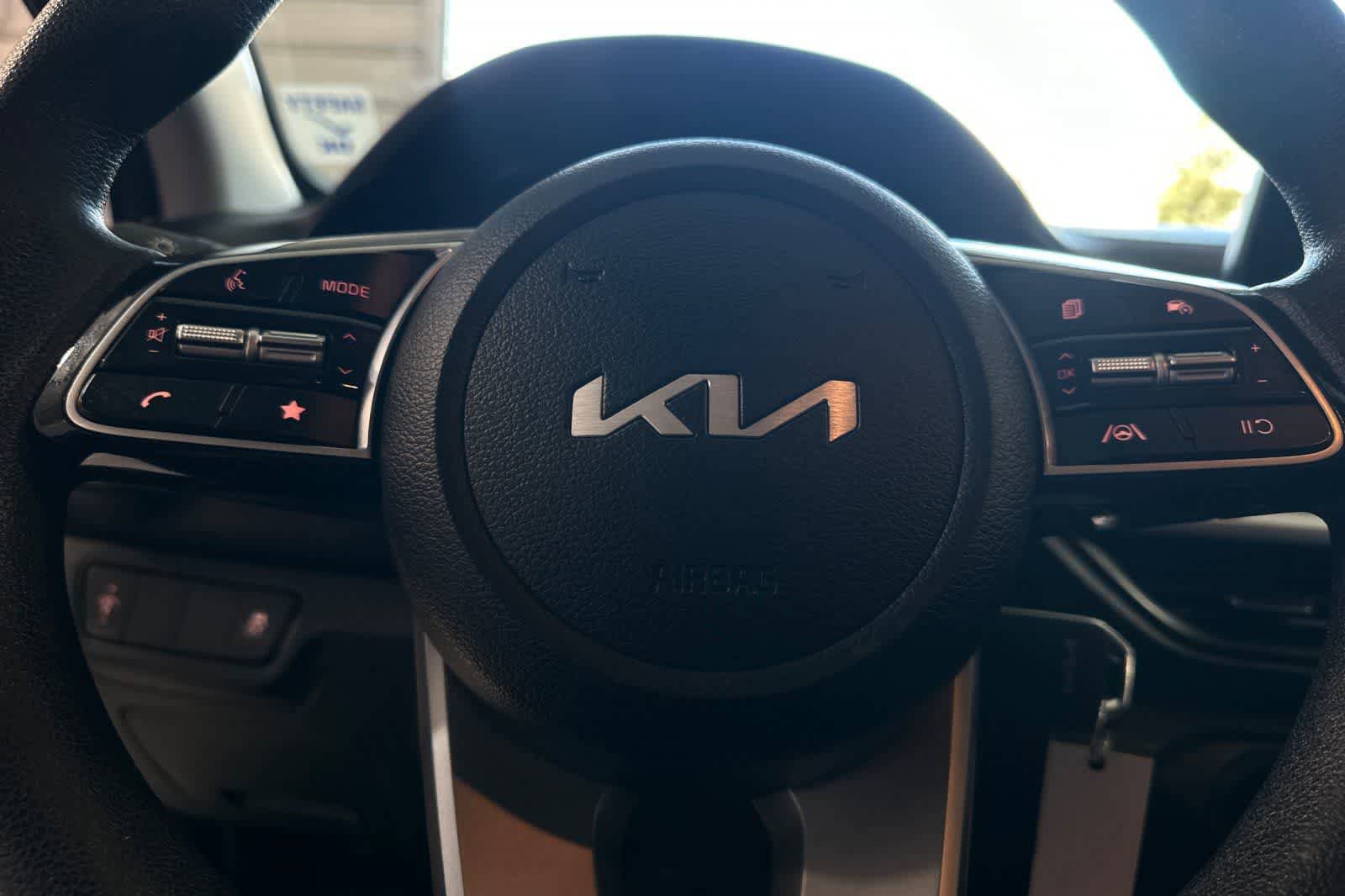 Used 2023 Kia Forte LXS FWD image 26