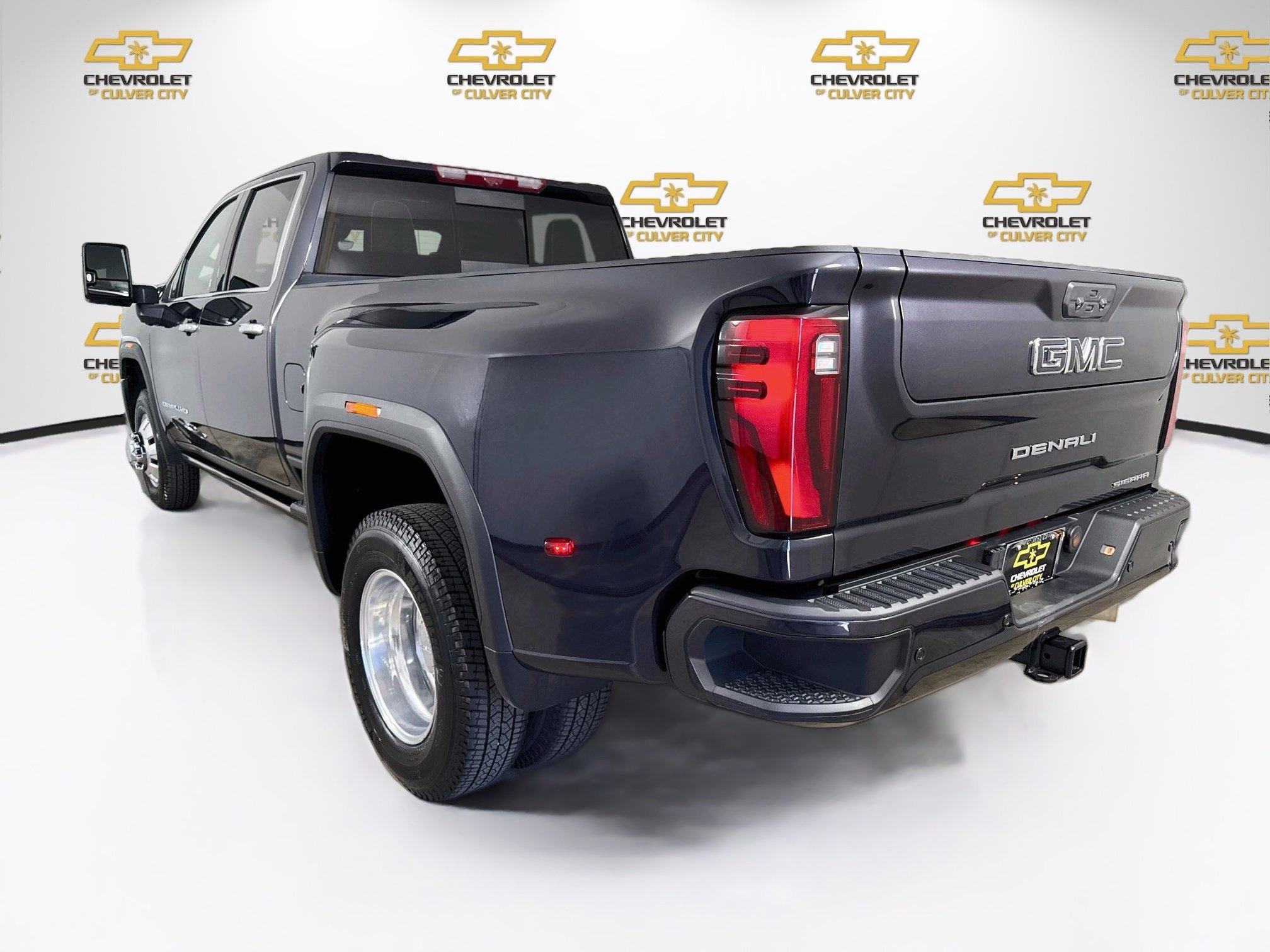 Used 2025 GMC Sierra 3500 Denali Ultimate AWD/4WD image 6