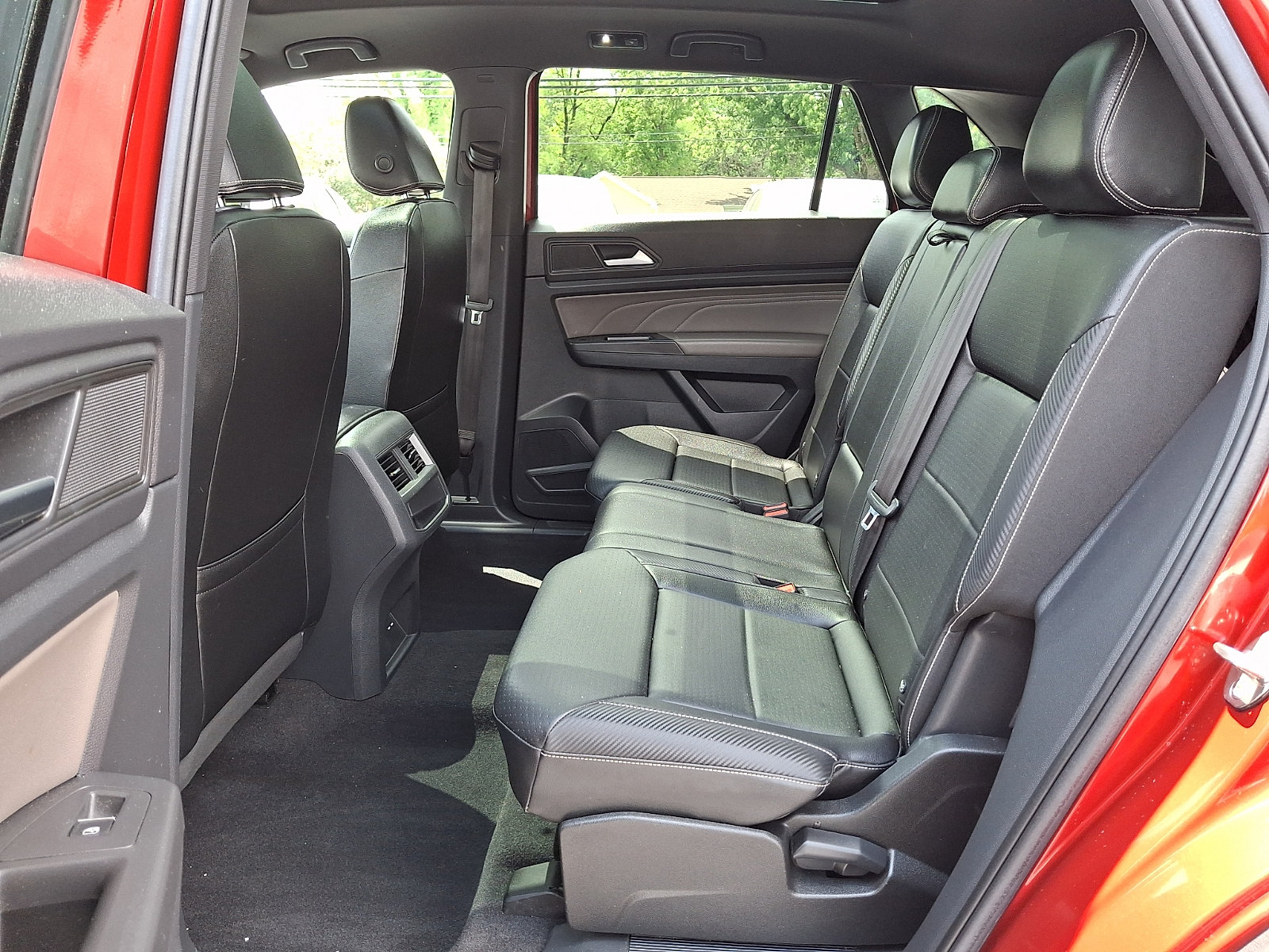 Used 2023 Volkswagen Atlas Cross Sport SE w/ Panoramic Sunroof Package AWD/4WD image 10