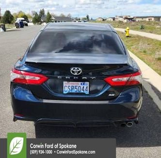 Used 2018 Toyota Camry SE w/ Moonroof Package FWD image 17