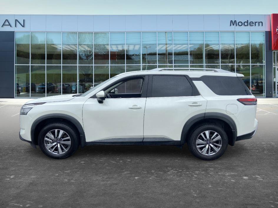 Used 2023 Nissan Pathfinder SL FWD image 7