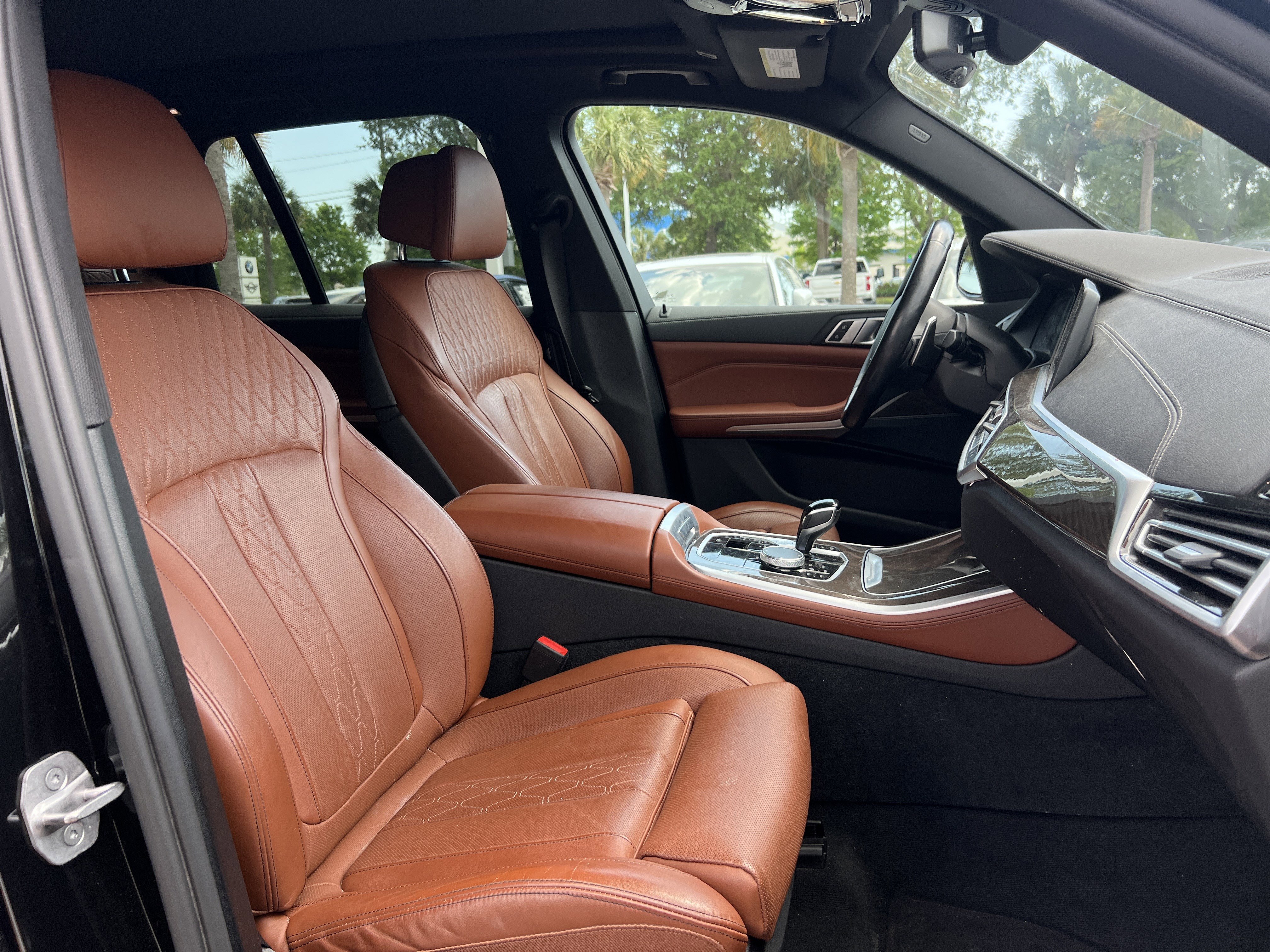 Certified 2022 BMW X5 xDrive40i w/ M Sport Package AWD/4WD image 33