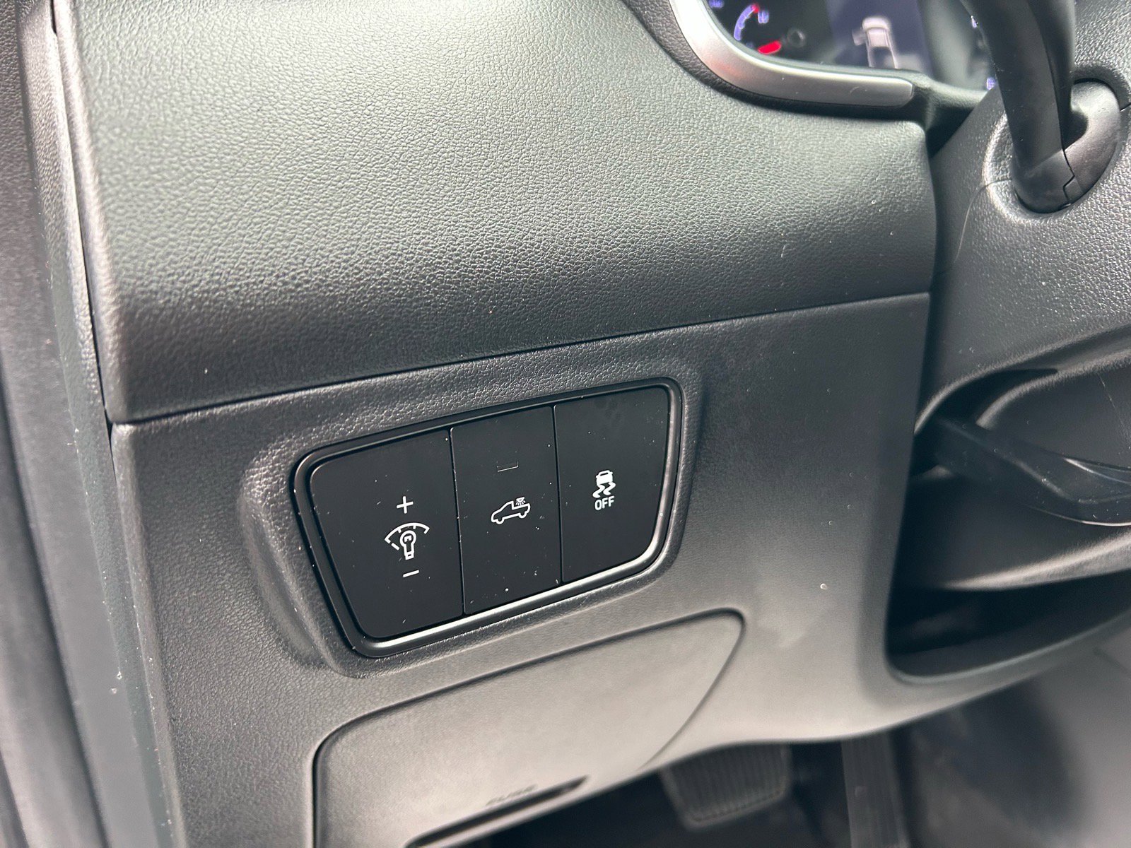 Used 2024 Hyundai Santa Cruz SEL image 17