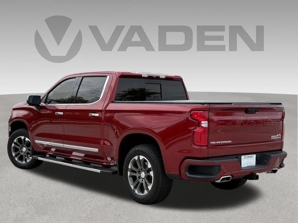 Used 2025 Chevrolet Silverado 1500 High Country w/ Z71 Off-Road Package AWD/4WD image 9