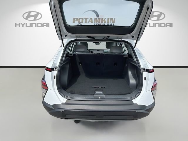 Used 2024 Hyundai Kona SE image 24