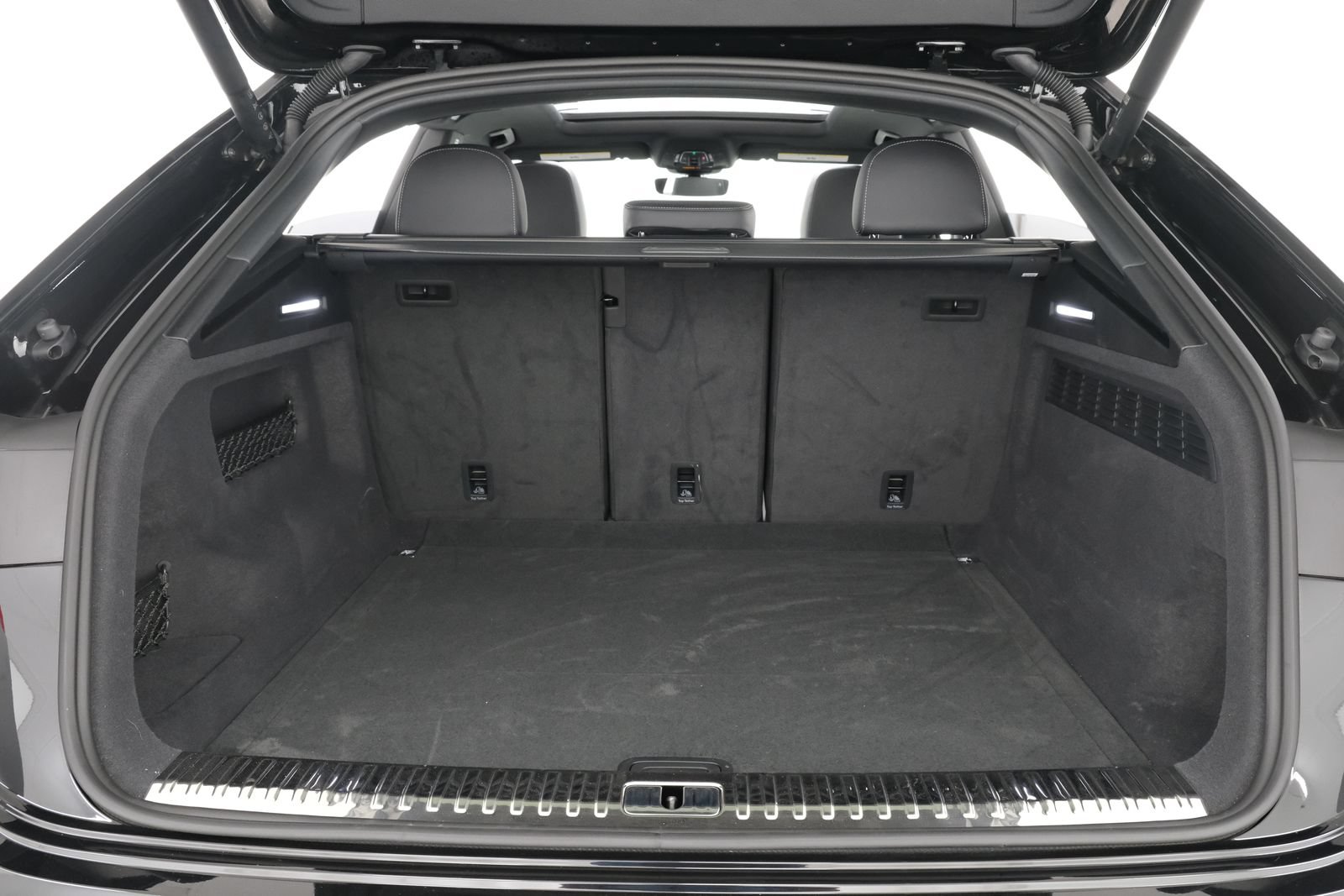 Used 2025 Audi Q8 Premium Plus AWD/4WD image 36