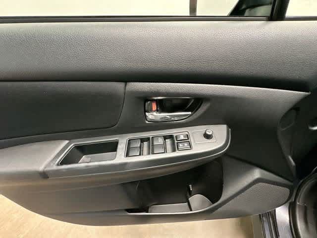 Used 2014 Subaru Crosstrek 2.0i Premium w/ Moonroof Package AWD/4WD image 16