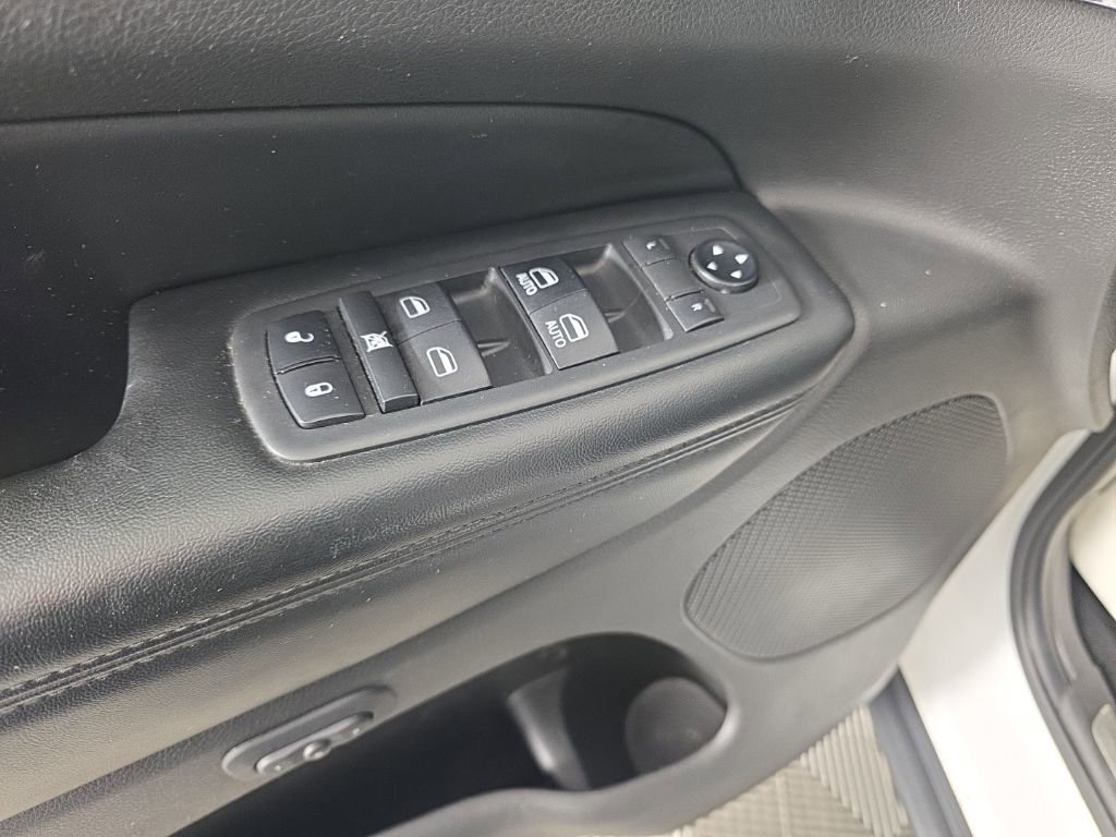 Used 2019 Jeep Grand Cherokee Limited image 13