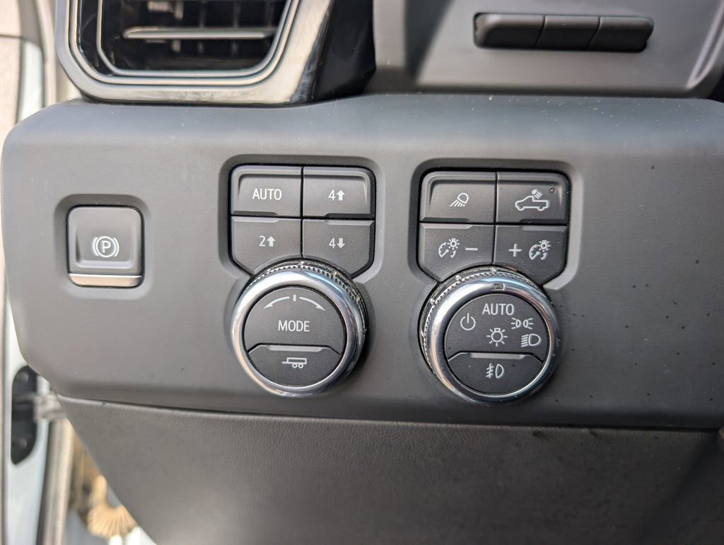 Used 2024 GMC Sierra 2500 AT4 w/ AT4 Premium Plus Package image 33