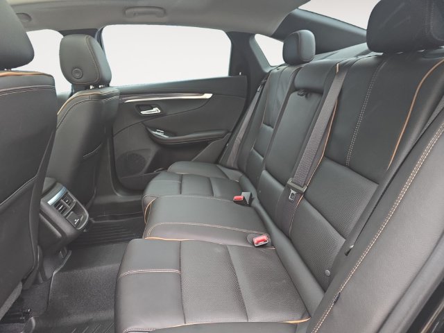 Used 2019 Chevrolet Impala Premier w/ Premier Confidence Package FWD image 17