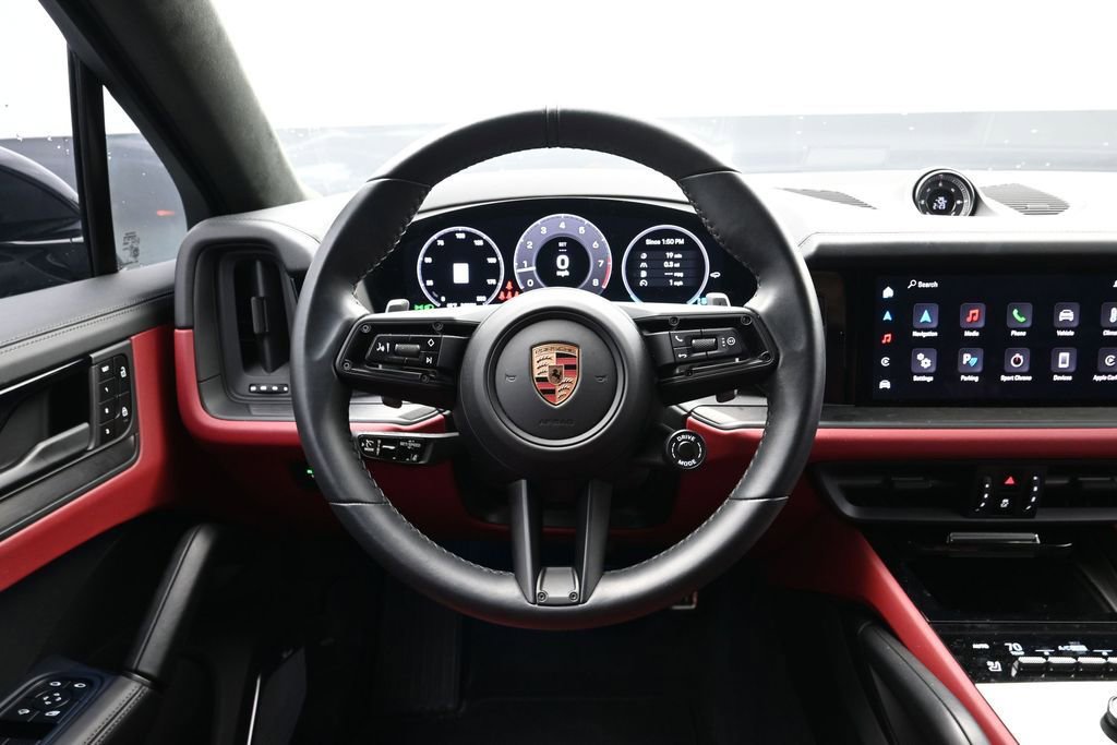 Certified 2025 Porsche Cayenne GTS AWD/4WD image 19