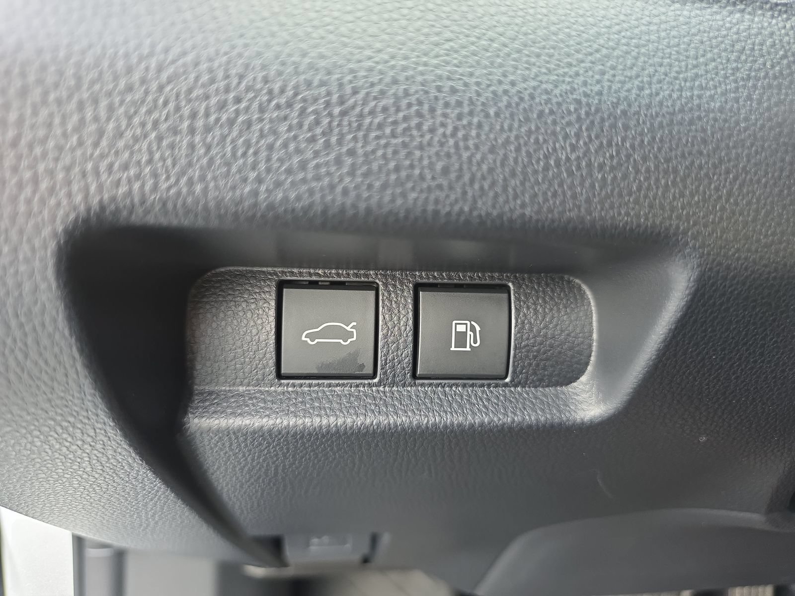 Used 2026 Toyota Crown AWD/4WD image 24