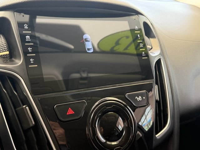 Used 2013 Ford Focus SE FWD image 16