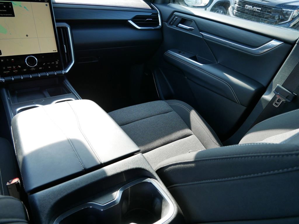 Used 2023 GMC Terrain SLT w/ Infotainment Package II image 15