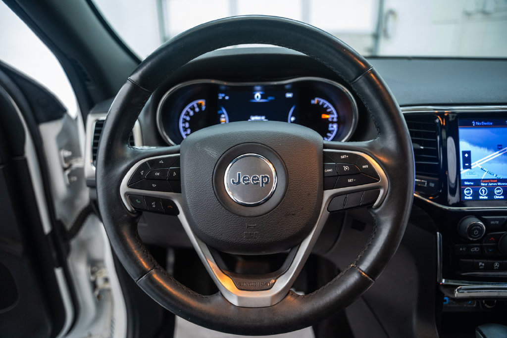 Used 2019 Jeep Grand Cherokee Altitude AWD/4WD image 32