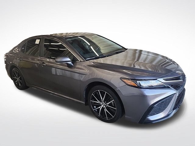 Used 2024 Toyota Camry SE FWD image 7