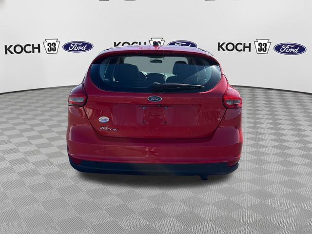 Used 2016 Ford Focus SE FWD image 4