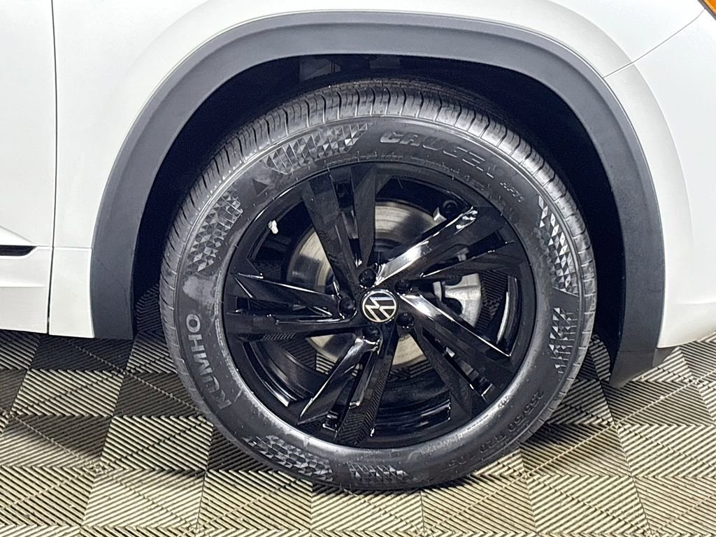New 2026 Volkswagen Atlas Cross Sport SEL R-Line image 24