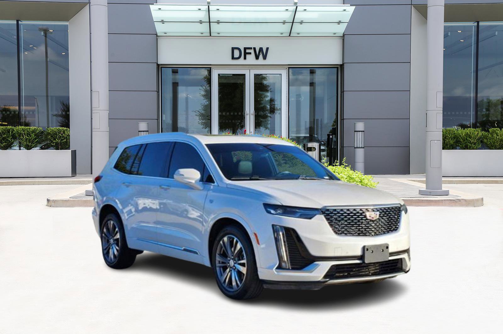 Used 2021 Cadillac XT6 Premium Luxury image 2