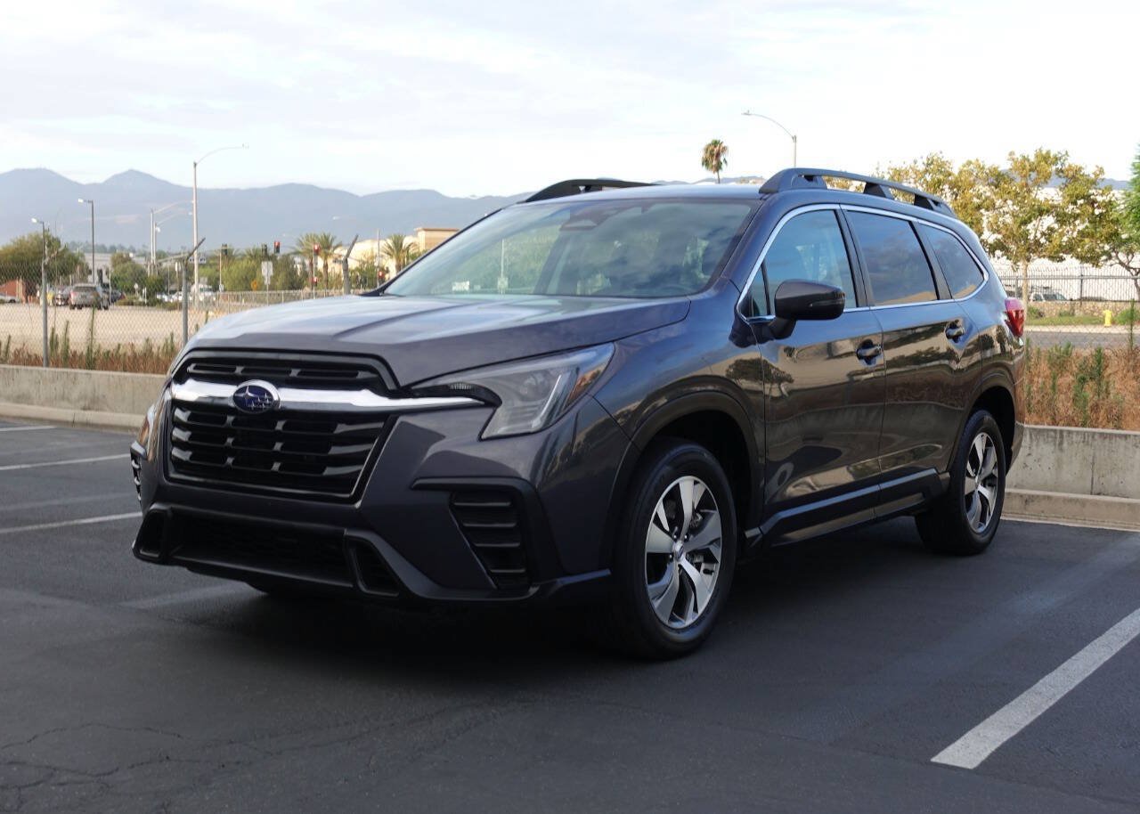 Used 2023 Subaru Ascent Premium w/ Convenience Package AWD/4WD image 7