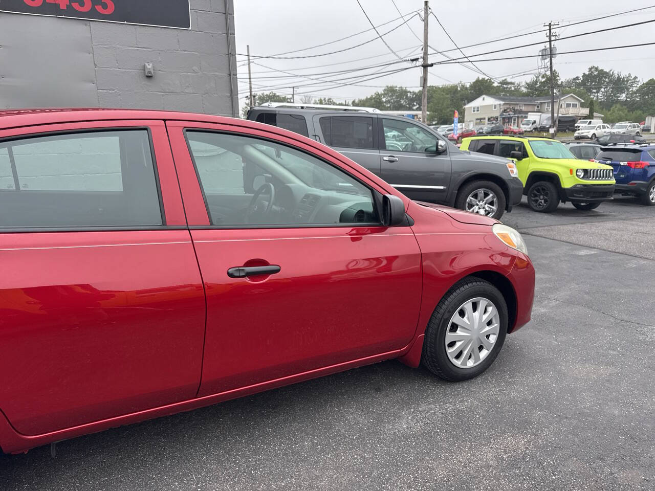 Used 2013 Nissan Versa S Plus FWD image 11