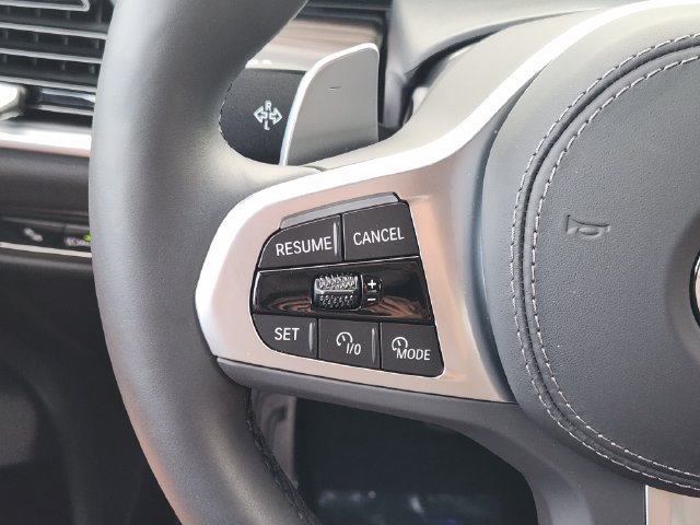 Used 2026 BMW X7 xDrive40i w/ Executive Package AWD/4WD image 30