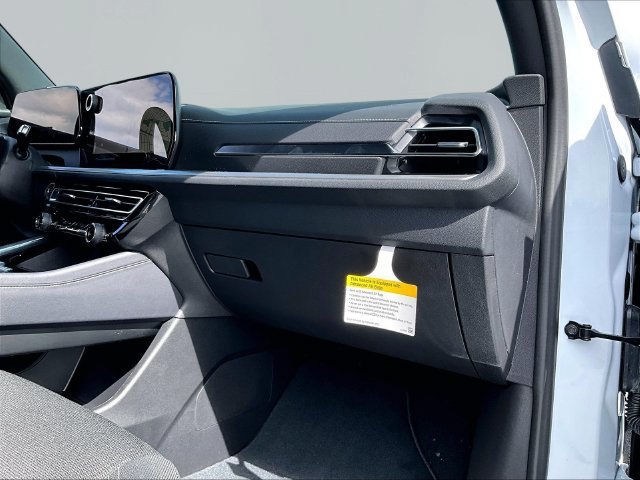 New 2027 Chevrolet Traverse LT w/ Driver Confidence Package AWD/4WD image 27