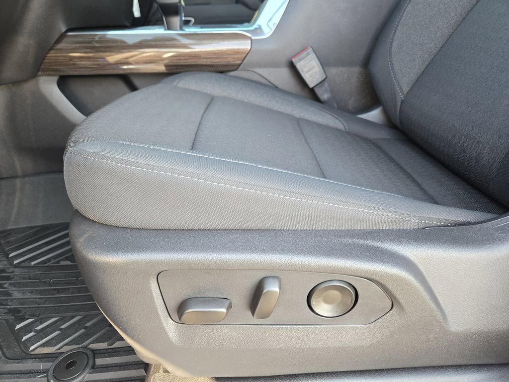 New 2026 Chevrolet Silverado 1500 LT Trail Boss w/ LPO, Dark Essentials Package image 18