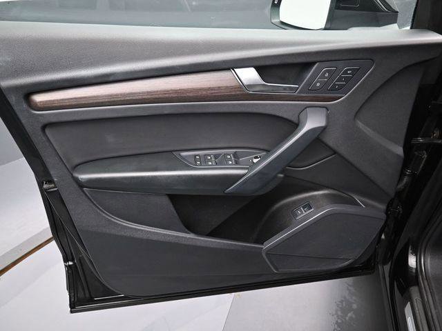 Used 2022 Audi Q5 2.0T Premium image 11