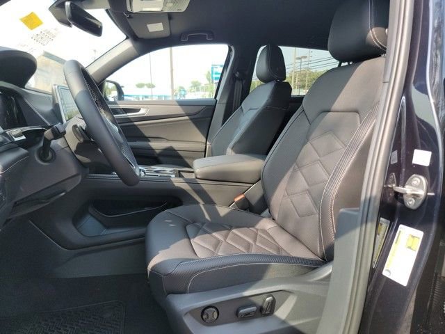 New 2026 Volkswagen Atlas Cross Sport SE image 13