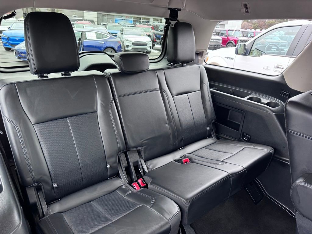 Used 2024 Ford Expedition XLT AWD/4WD image 29