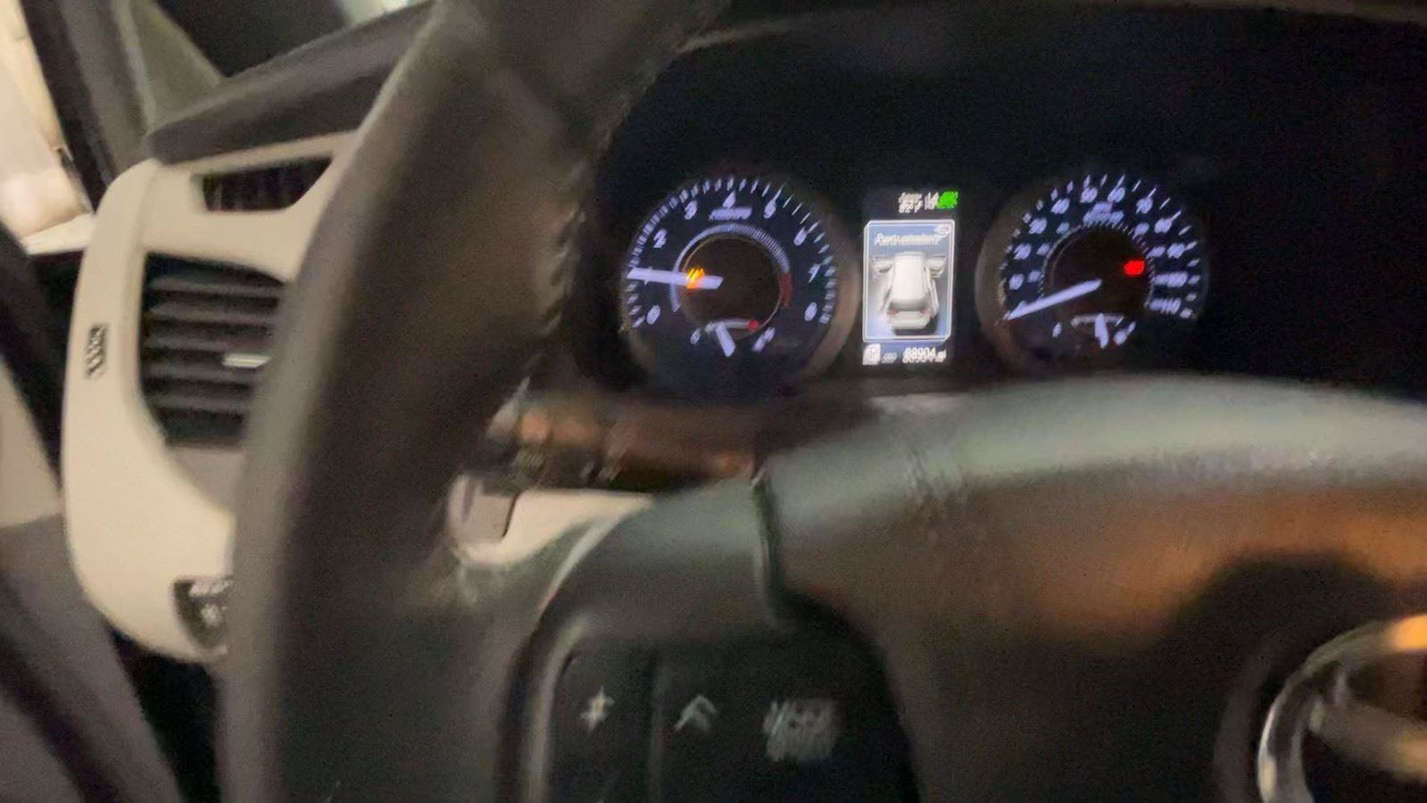 Used 2018 Toyota Sienna XLE FWD image 32
