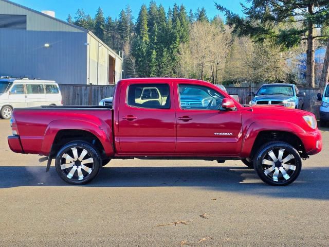 Used 2015 Toyota Tacoma 4x4 Double Cab w/ TRD Sport Package image 8