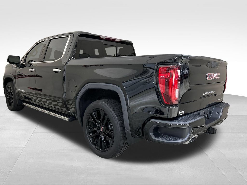 Used 2022 GMC Sierra 1500 Denali AWD/4WD image 3