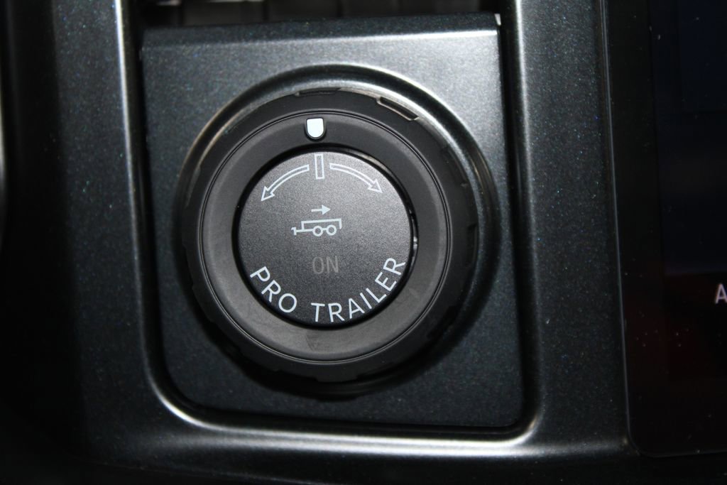 New 2026 Ford F350 4x4 Crew Cab DRW Super Duty image 49