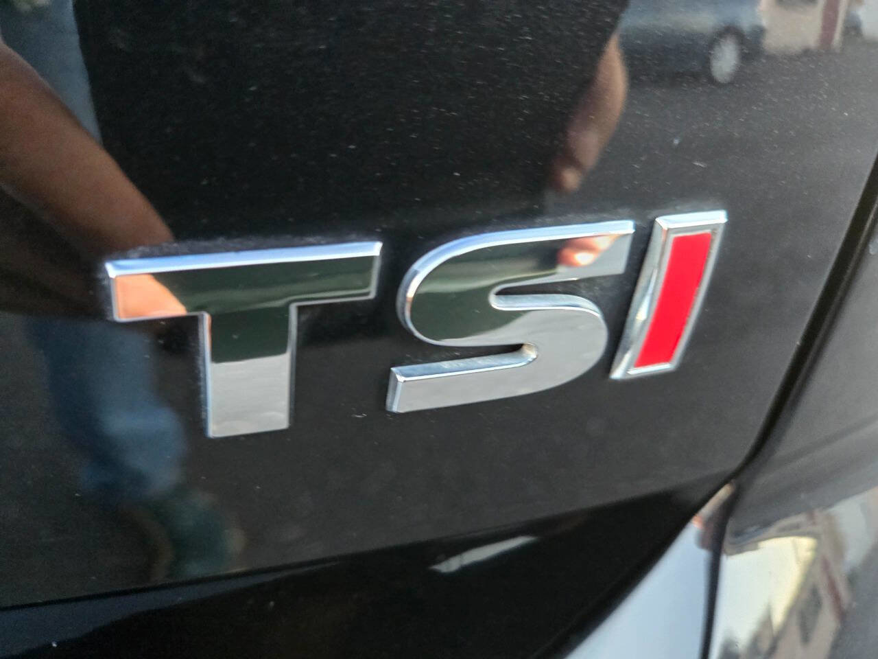 Used 2018 Volkswagen Golf S image 13