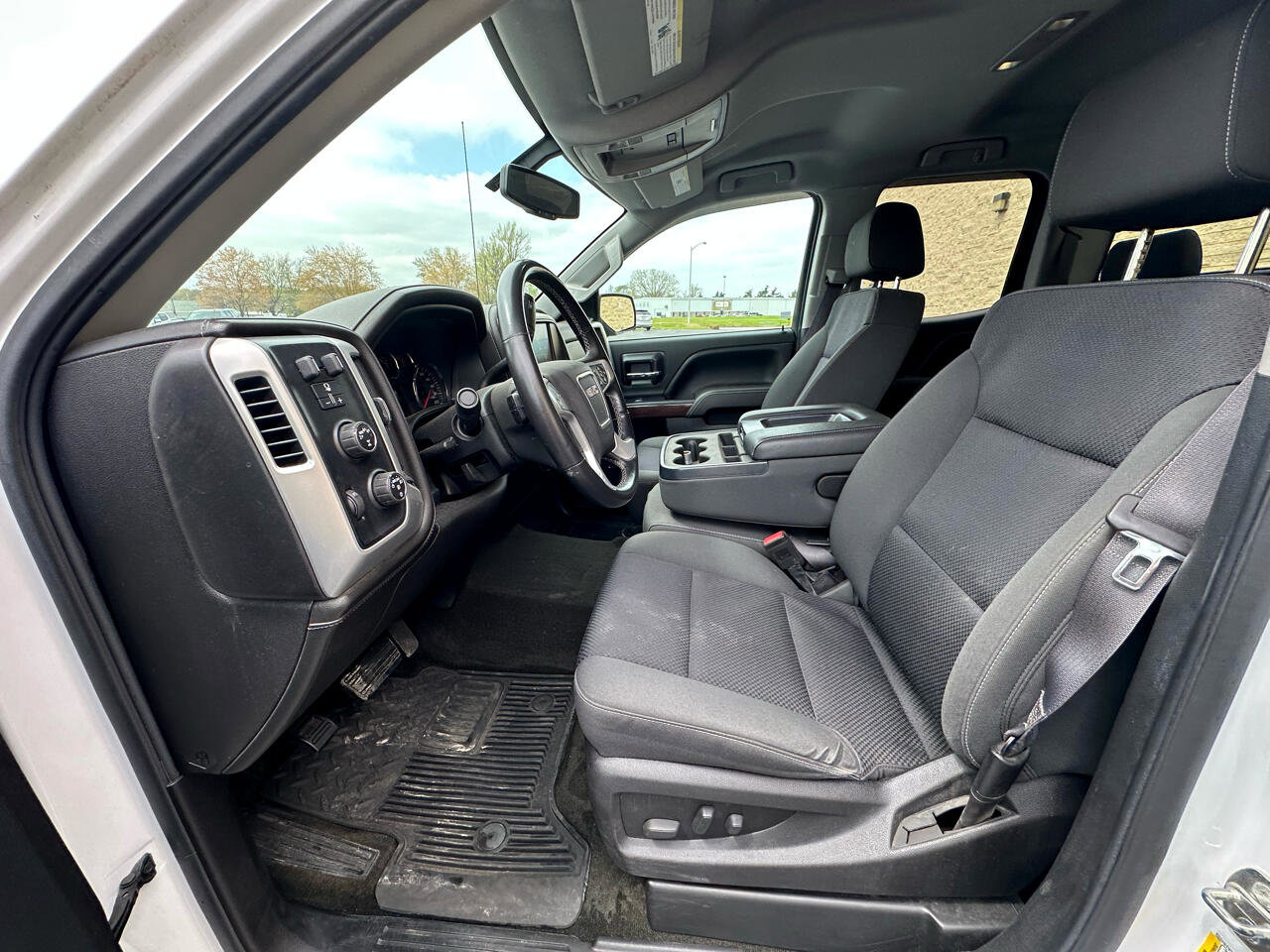 Used 2017 GMC Sierra 1500 SLE image 10