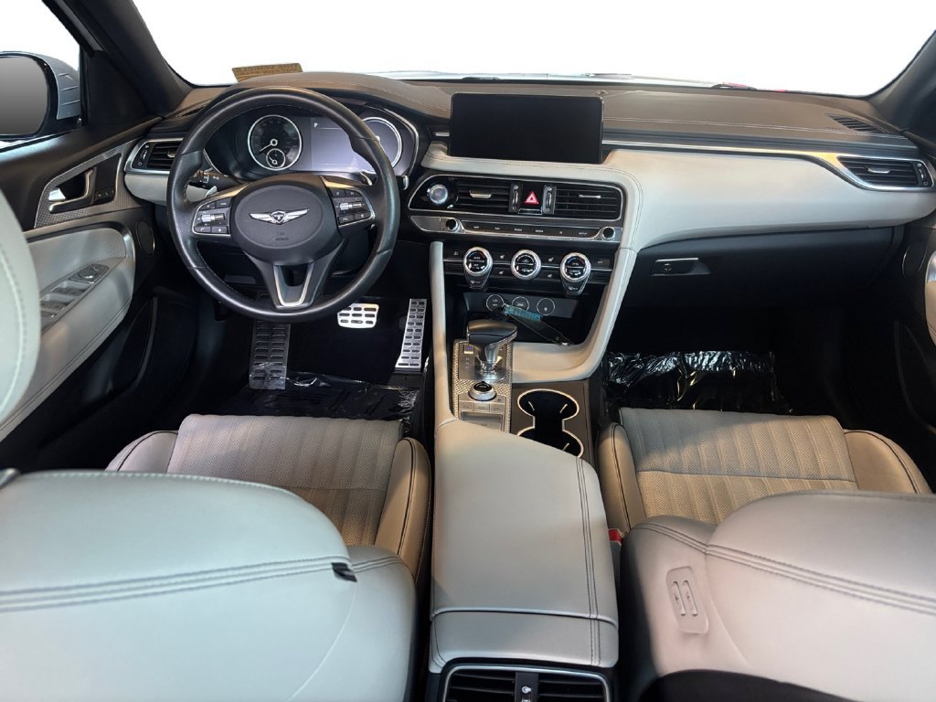 Used 2023 Genesis G70 2.0T w/ Sport Prestige Package RWD image 11