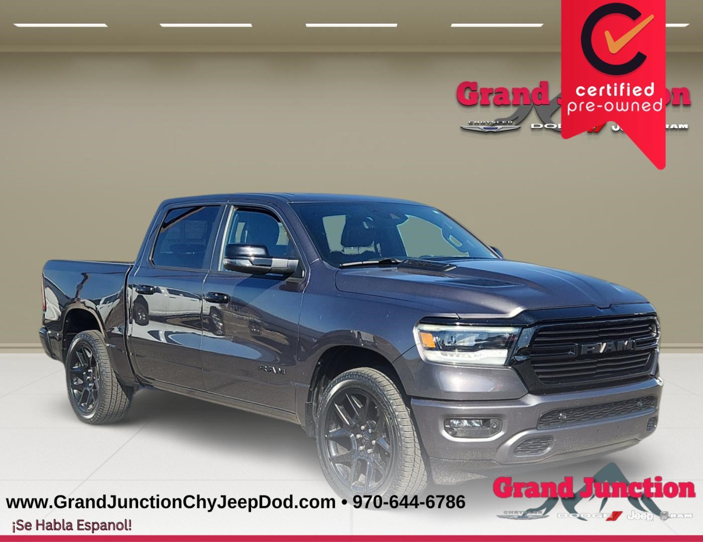 Used 2024 RAM 1500 Laramie AWD/4WD image 1