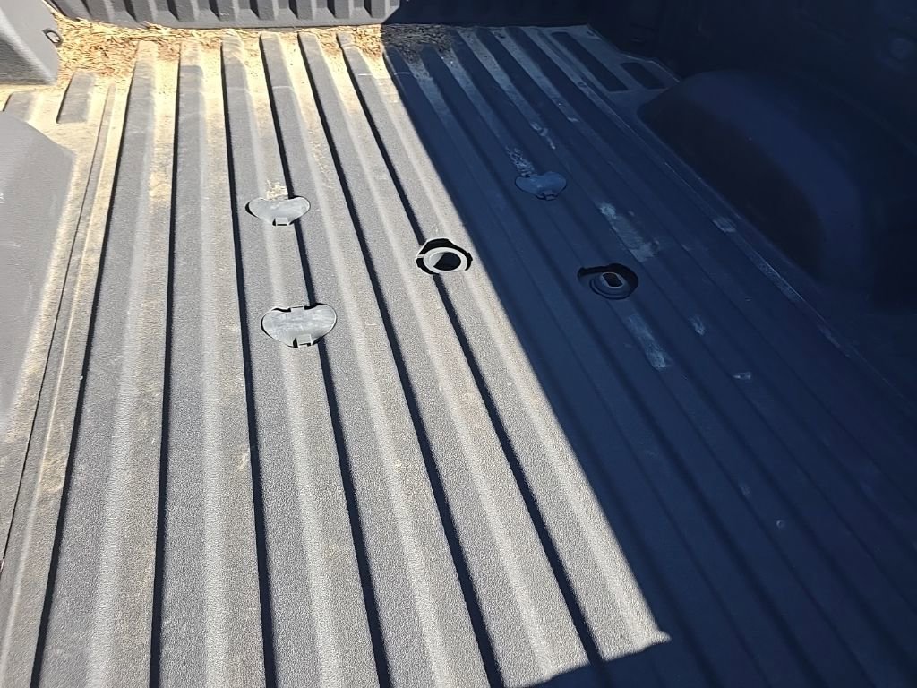 Used 2023 Chevrolet Silverado 2500 Custom w/ Custom Value Package AWD/4WD image 5