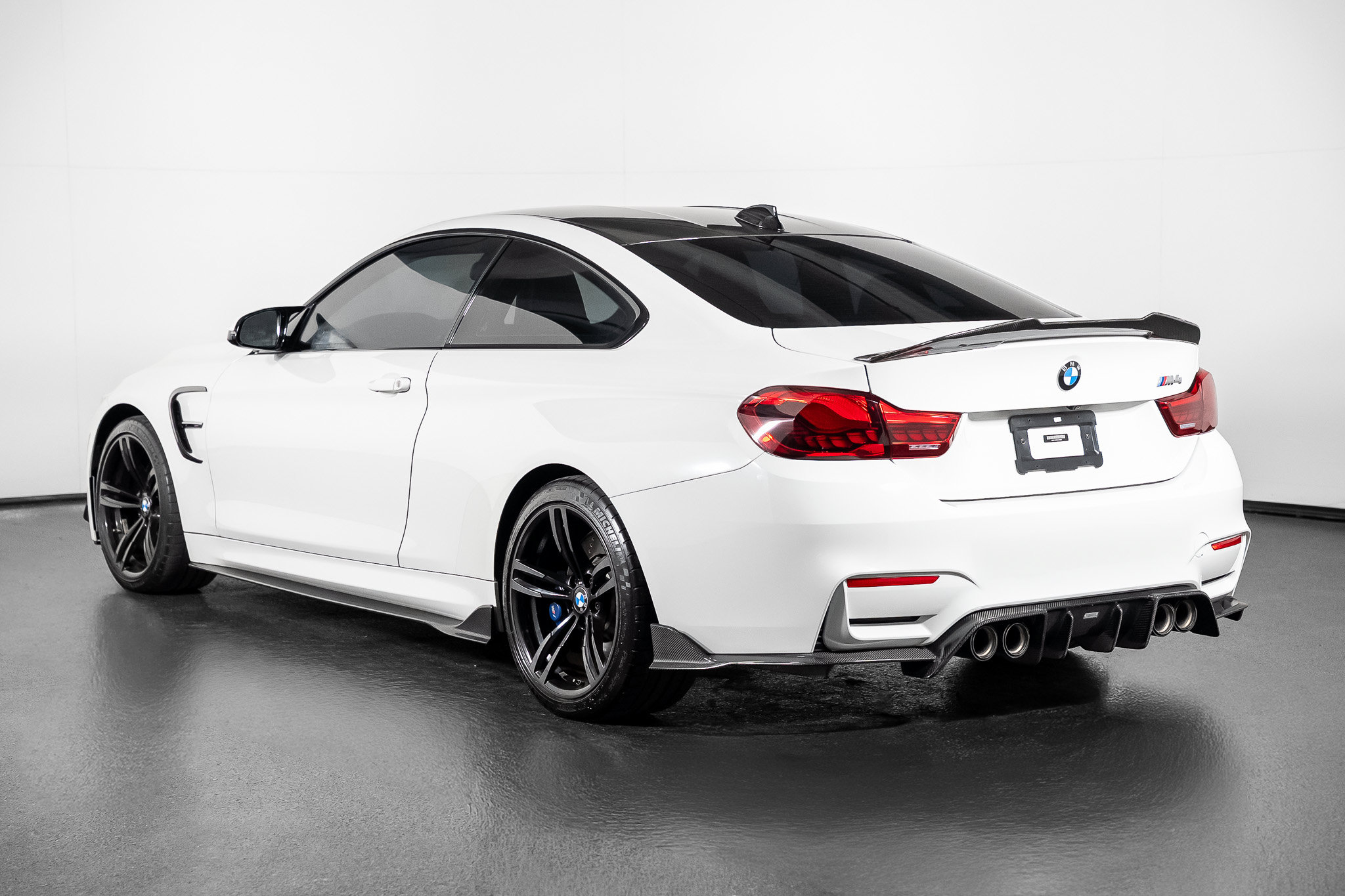 Used 2020 BMW M4 Coupe RWD image 23