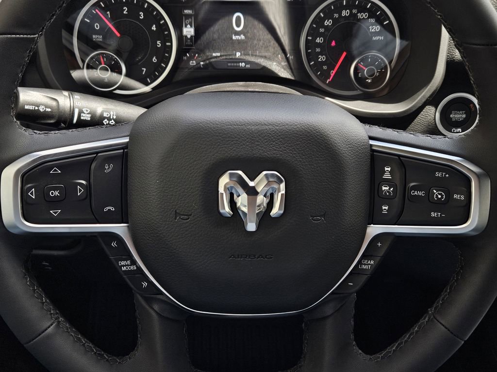 New 2026 RAM 1500 4x4 Crew Cab image 21