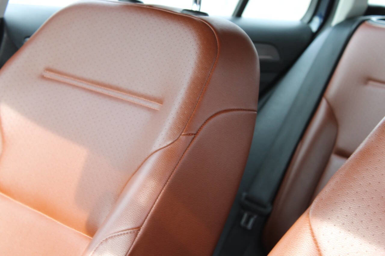 Used 2017 Volkswagen Golf Alltrack S image 23