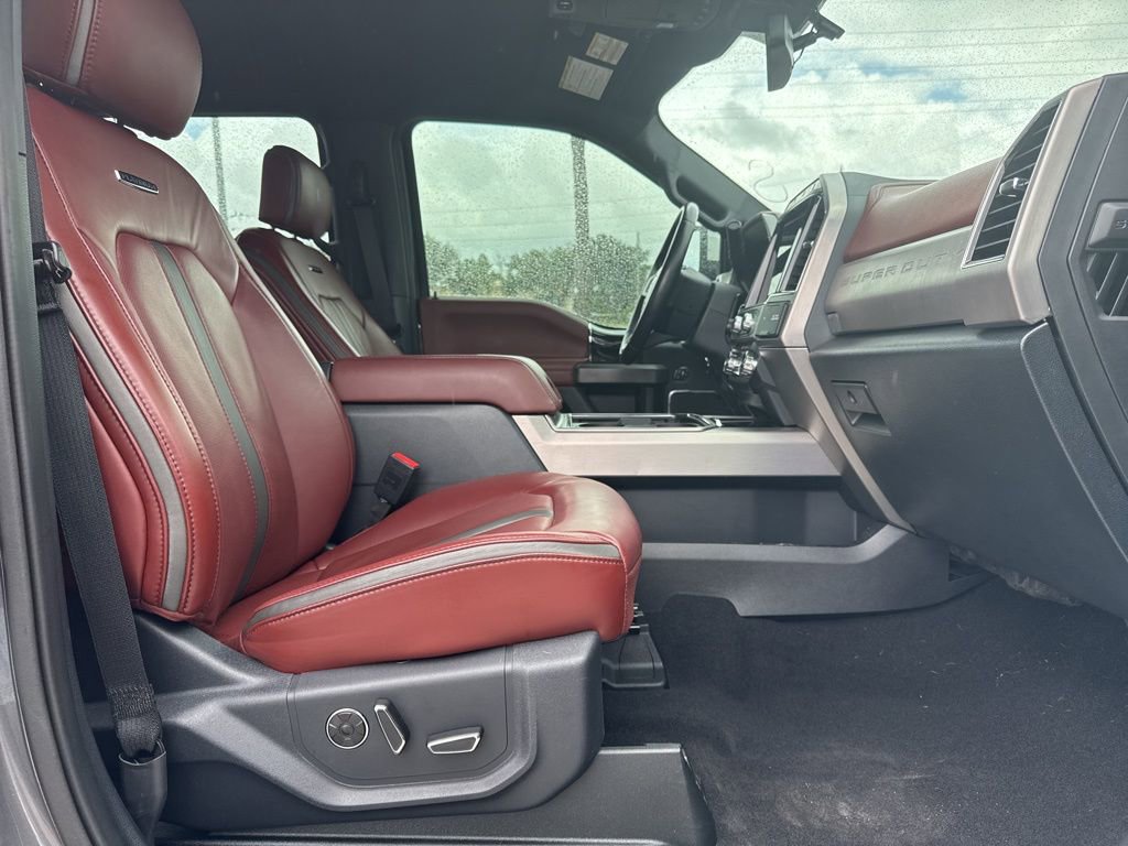 Used 2022 Ford F350 Platinum image 10