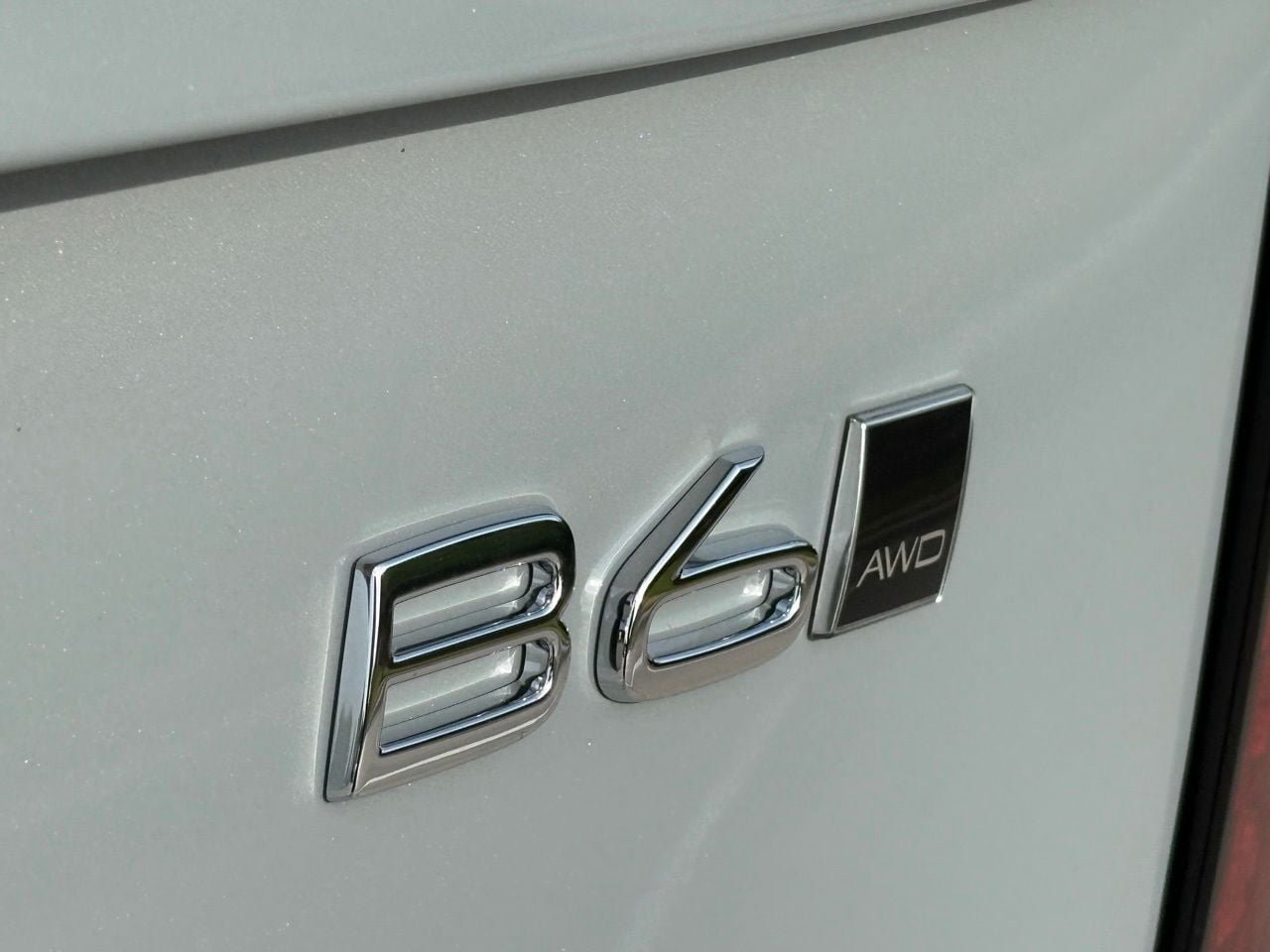 New 2026 Volvo XC90 B6 Plus w/ Protection Package Premier AWD/4WD image 8