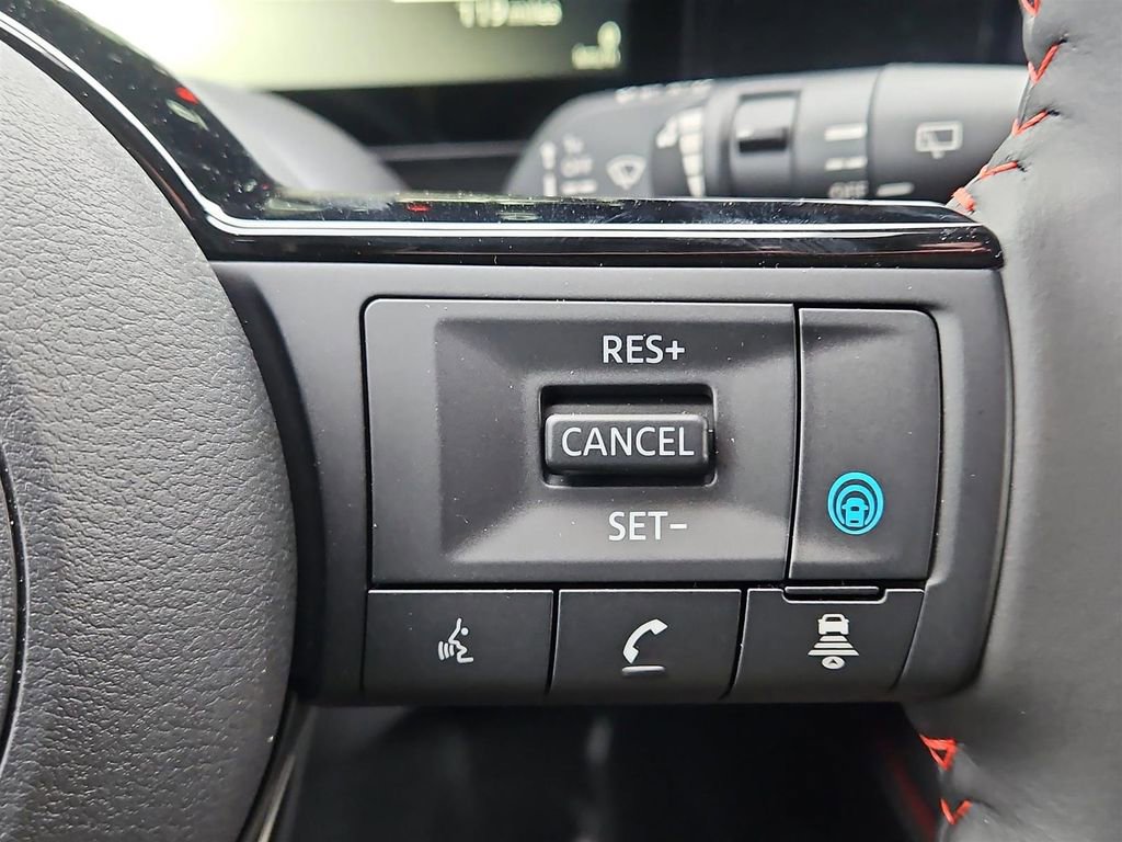 New 2026 Nissan Kicks SR w/ Cold Weather Package image 13