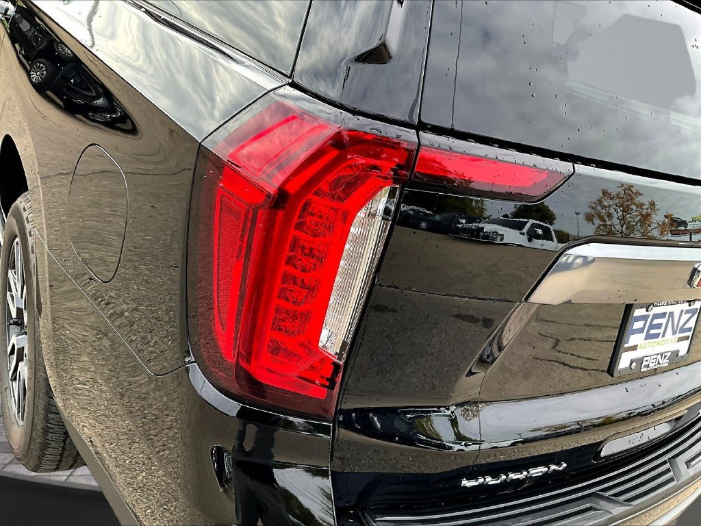 Used 2024 GMC Yukon XL AT4 w/ AT4 Premium Plus Package AWD/4WD image 25